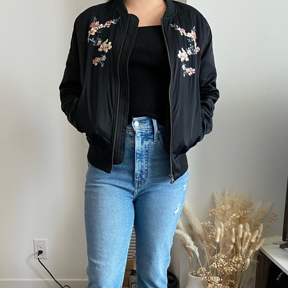 American Eagle bomber - Picture 2 of 2